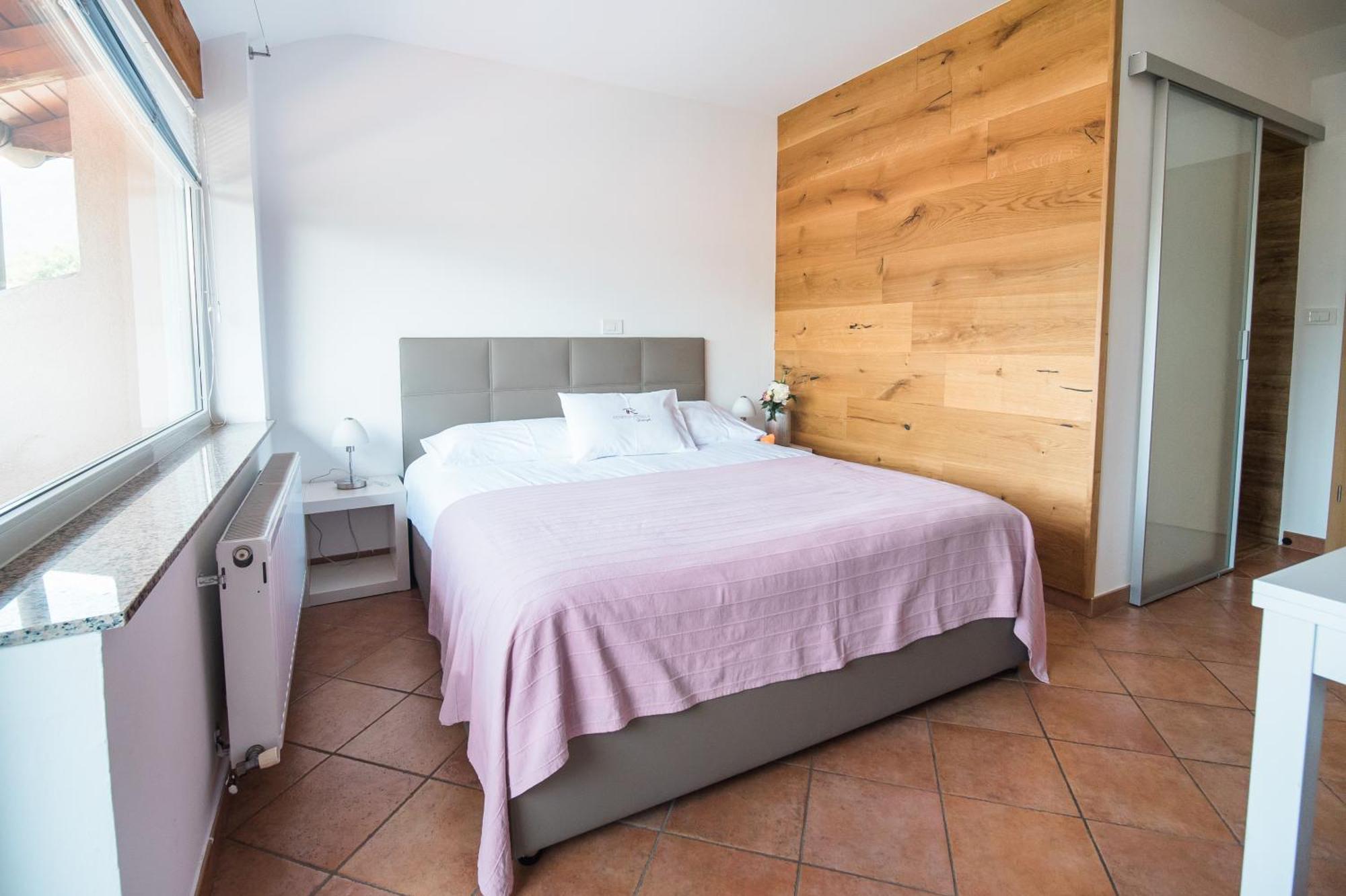 Hotel Penzion Kobala Толмин Экстерьер фото