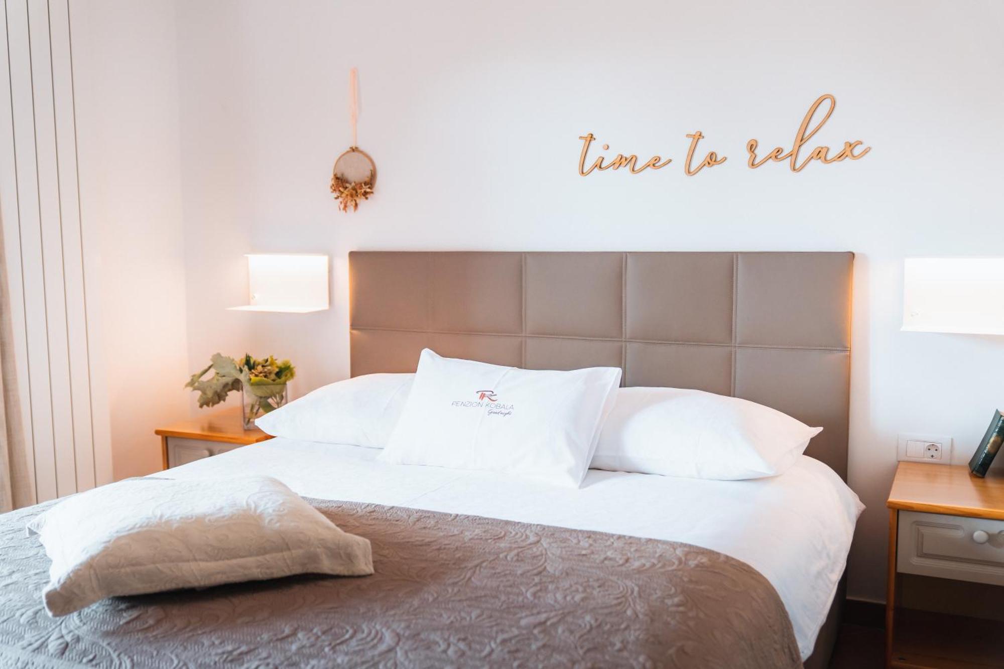 Hotel Penzion Kobala Толмин Экстерьер фото