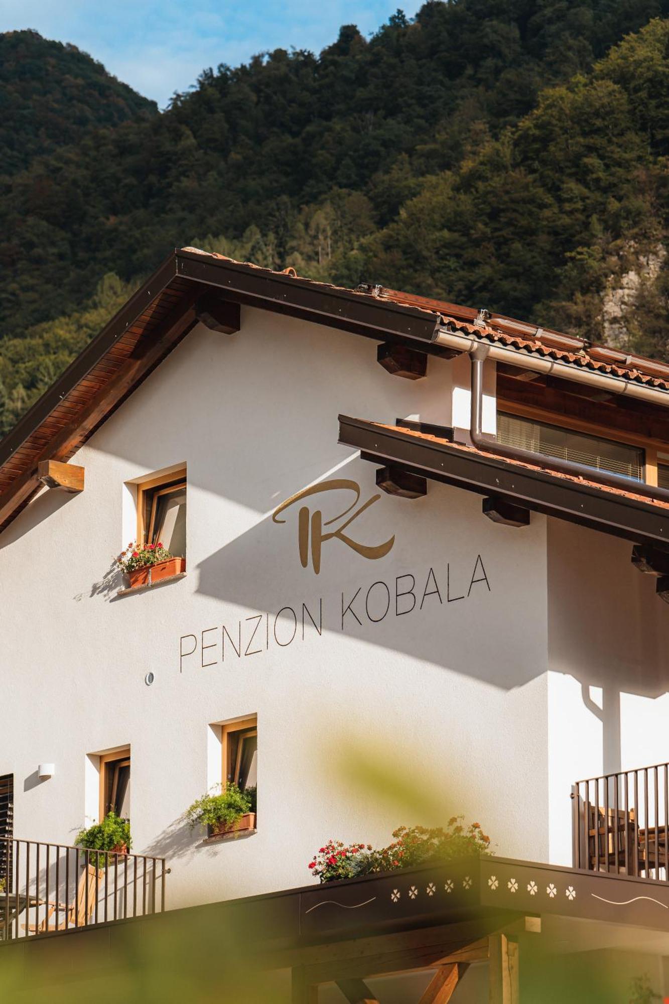 Hotel Penzion Kobala Толмин Экстерьер фото