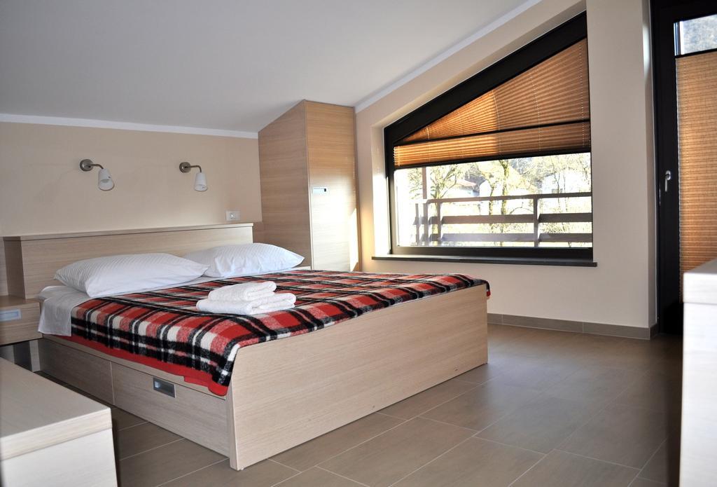 Hotel Penzion Kobala Толмин Номер фото